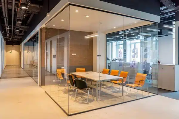 Glass partition work in Dubai