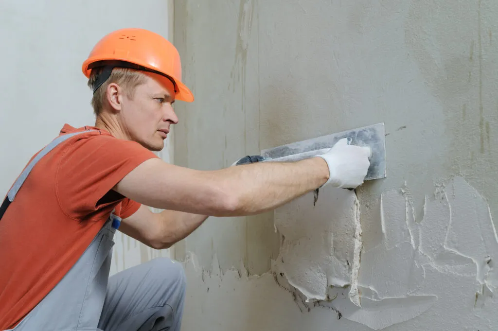 Emergency Wall Crack Repair Services in Dubai | SpatialFit