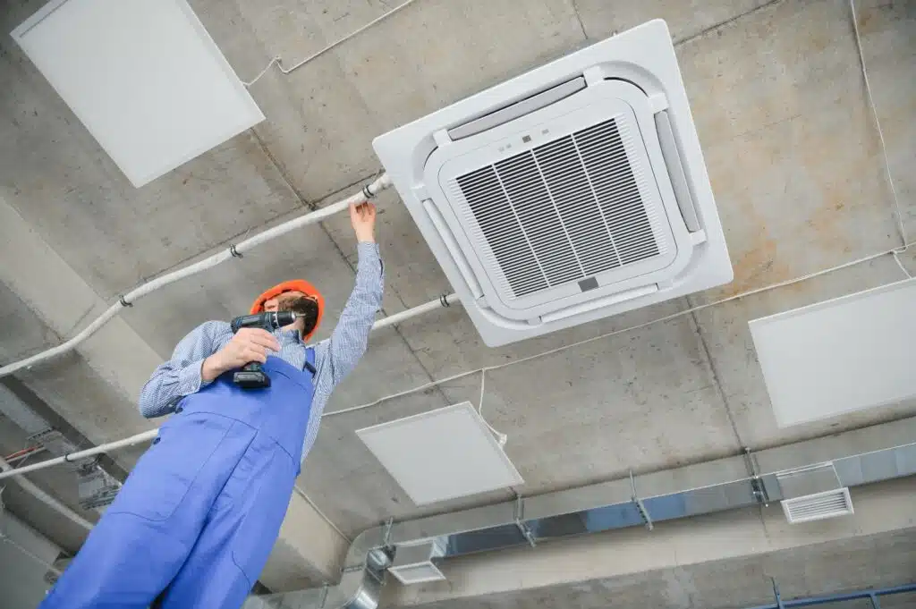 Seasonal AC AMC in Dubai: Preparing Your Home for Summer & Winter | SpatialFit